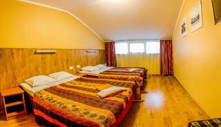 Отель Hotel Wironia Йыхви Стандартный двухместный номер с 2 отдельными кроватями-3